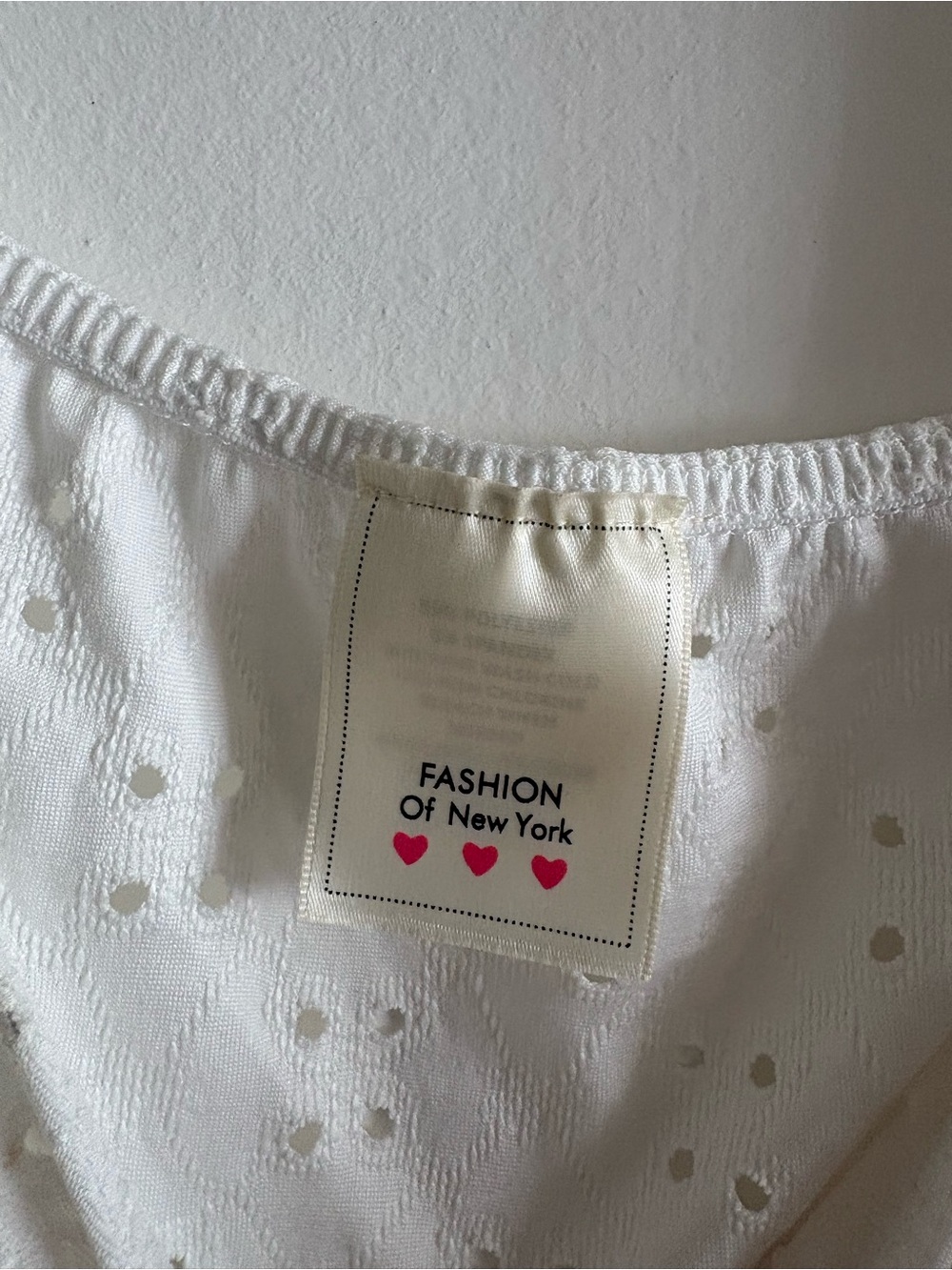 White Eyelet Peasant Top 1X - Picture 4 of 4